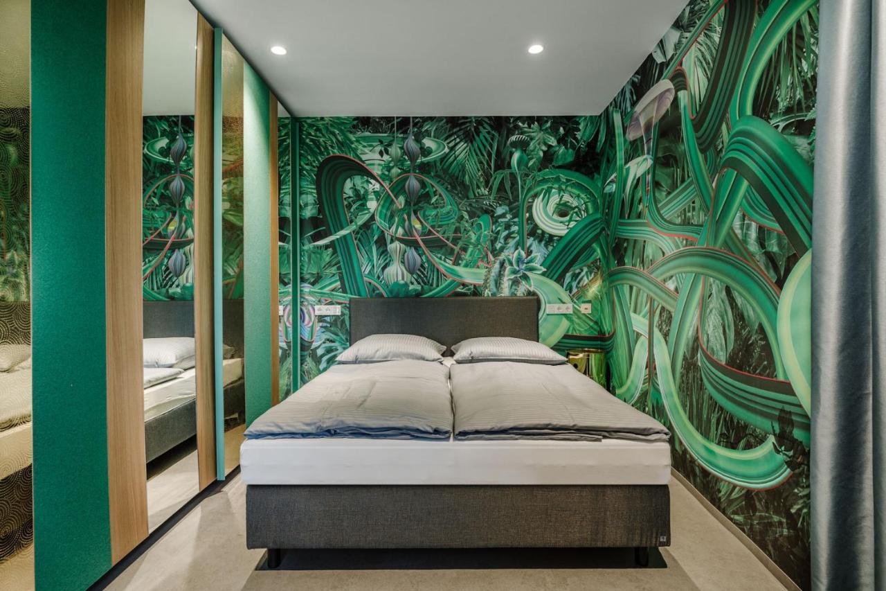 Brucklyn Suites Erlangen Bagian luar foto