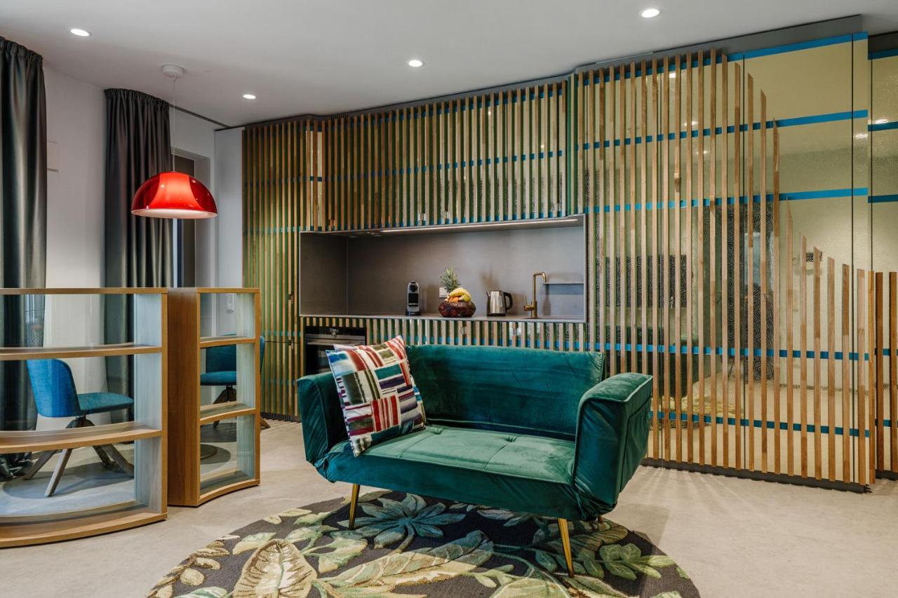 Brucklyn Suites Erlangen Bagian luar foto